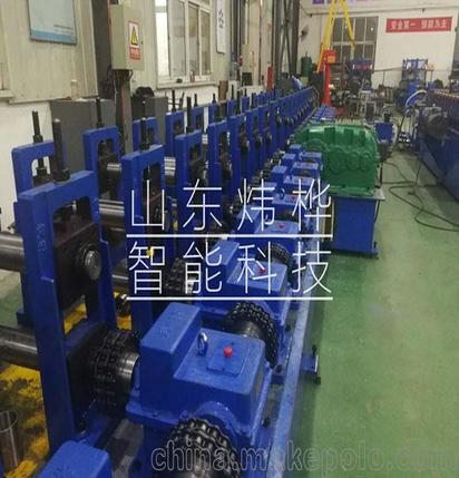 公路聲屏障自動(dòng)生產(chǎn)機(jī)器 公路聲屏障自動(dòng)生產(chǎn)機(jī)器