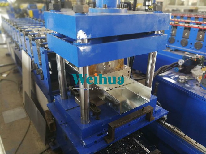 多媒體信息箱成型流水線