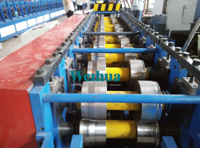 明裝箱自動成型設(shè)備 IMG_20150624_080438.jpg