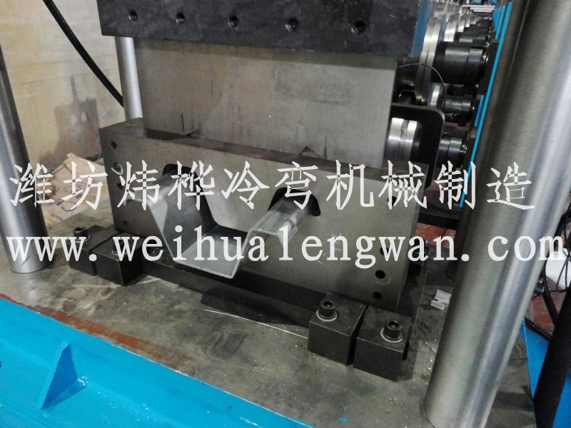 鋼板倉(cāng)自動(dòng)生產(chǎn)流水線 鋼板倉(cāng)自動(dòng)生產(chǎn)流水線