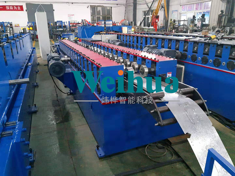 消防應(yīng)急箱一次成型機