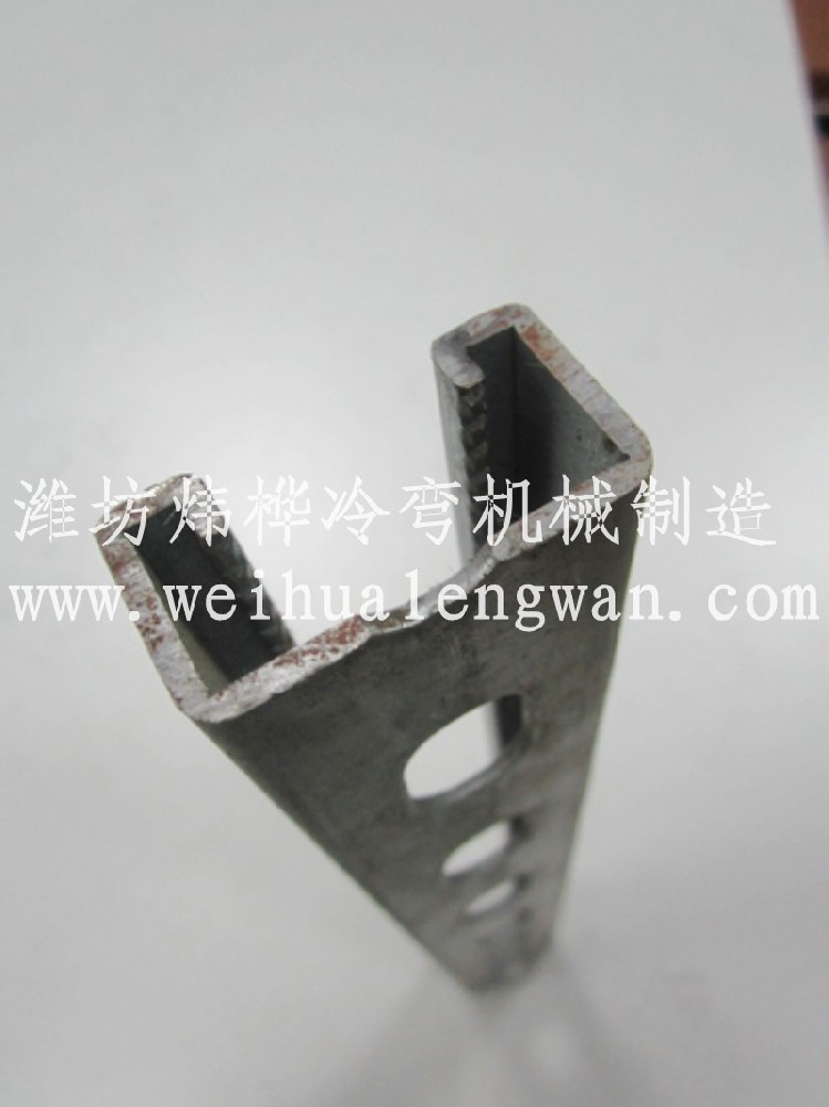 太陽能光伏支架自動(dòng)成型設(shè)備